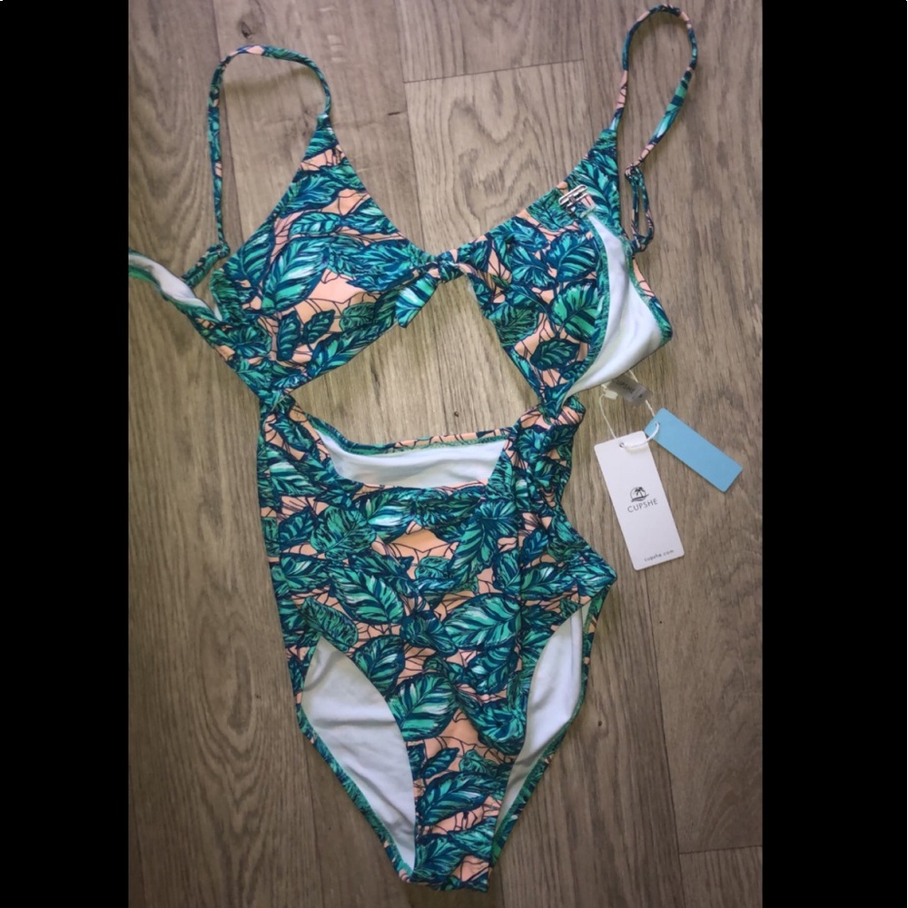 Bathing suit - Picture 2 of 2